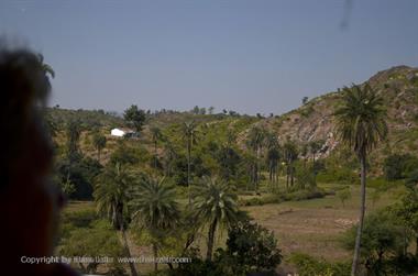 01 PKW-Reise_Mount_Abu-Udaipur_DSC4198_b_H600